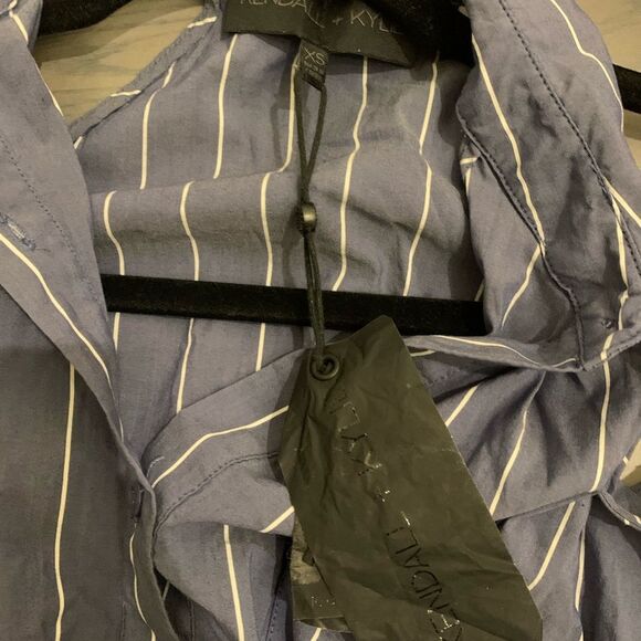 Kendal + Kylie Cold Shoulder Striped Button Down NWT - Picture 6 of 6